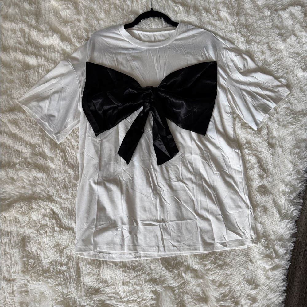 Women’s White Short-Sleeve Tee with Black Bow Accent